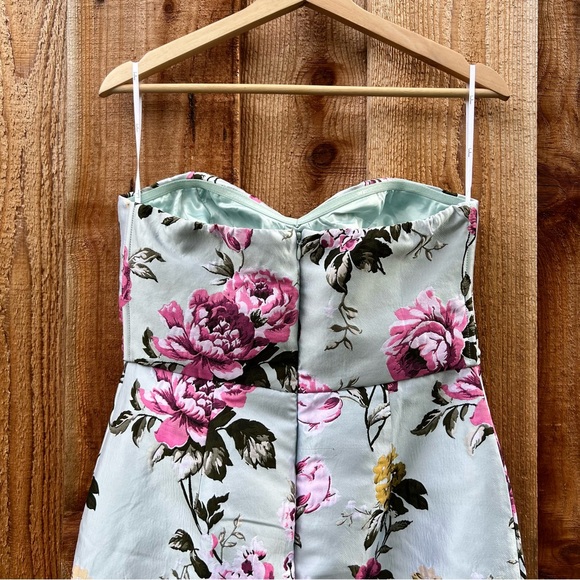 Light Sage Green and Pink Floral Jacquard Bustier Maxi Dress 🌿 - Picture 6 of 12